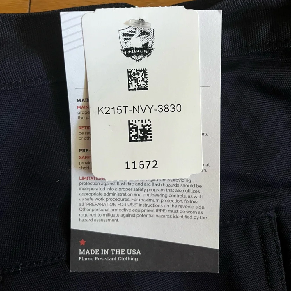 NWT Tyndale Fire resistant work pants in Navy color, size 38x30